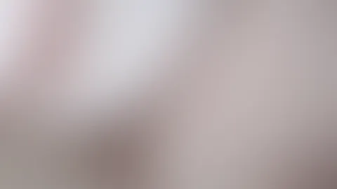 Stell dir vor dein harter S*****z zwischen meinen großen, weichen Brüsten.. 🍒🍆