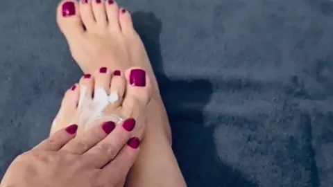 Wie lange könntest du nur zuschauen? 👣💦