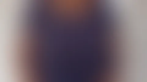 Wer nur straffe, glatte, rasierte Körper will, ist hier falsch.