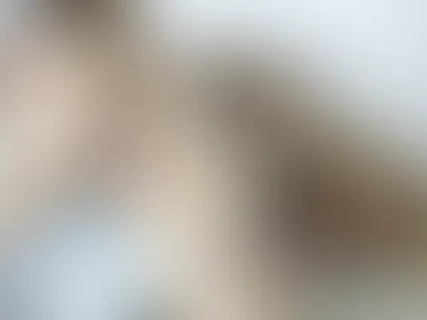 lass mich dein Zimmermädchen sein 😈