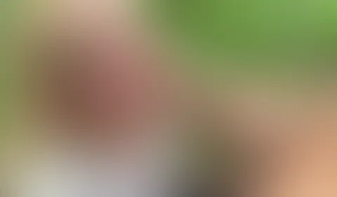 Harter Outdoor Deepthroat + Facial :) Jede Frau kennt es: Das abendliche Abschminken... mein persönlicher Tipp, um a) Zeit zu sparen und b) Daddy glücklich zu machen? Ganz einfach: Einen harten Deepth