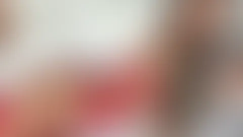 Im Feed gibt es viele geile Nudes + VIDEOs 🔞😍