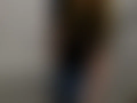 Neu, im stehen komplett nackt das ganze Glas Randvoll gepinkelt 💦💦