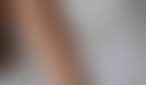 Eine kleine erotische Geschichte - wie mit meinen Fotoshootings alles begann! Wir hatten einfach viel Spass bei den Shootings - haben viel ausprobiert und es sind viele tolle Bilder und sinnliche Vide