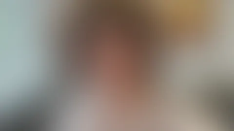 Ein sanftes Lächeln und schöne Gedanken … für dich 😏🍑