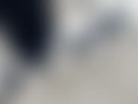 Bin beim shoppen bei ZARA ein bisschen horny gewesen und habe in der Umkleidekabine ein bisschen an meiner Mumu rumgespielt 🙊 meint ihr die Leute haben was mitbekommen? 😋💦💦