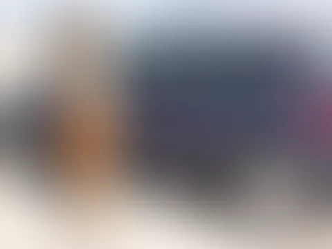 Pia notgeil unterwegs zum Sexdate!