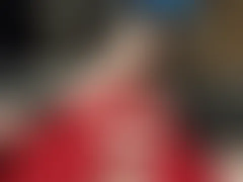 Ich wäre bereit für eine heiße Nacht😏 Komm nach Hause und ich warte so auf dich. Spreize meine Beine für dich. 🔥 Willst du wissen wie es weiter geht?