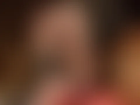 Neues Jahr, endlich mal wieder Fitness 😊💪🏽 Und danach noch ein bisschen in der Sauna entspannen! Schade das sonst niemand da war 😜🚀💦(Video 1:56min)