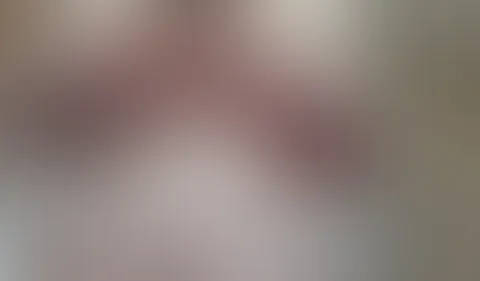 Meine süssen Milchtitten spritzen beim tanzen