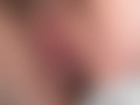 Ich würde sagen der erste KiWo Tag hat sich ausgezahlt💦 nach einem geilen Techno haben, ging es nach einigen Drinks🥂 mit zu meiner Freundin nach Hause. Naja & was soll ich sagen😅🤭 habe lange nicht