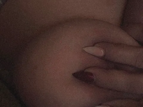 Snuggled up in bed 🔥🤓