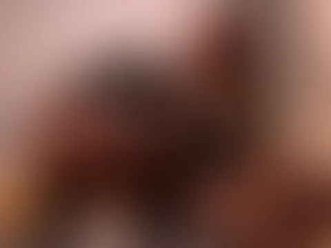Zwei Schlampen w*****n dir deinen S*****z leer!