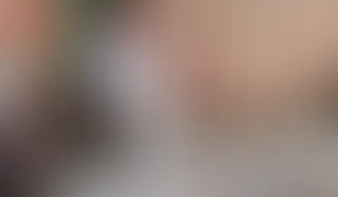 Meine weißen F**kstiefel!