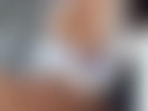 Komm Knie nieder 😼🤤