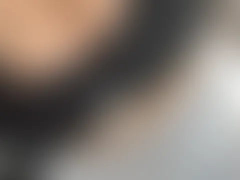 Schweiß, Kurven und ein bisschen Ablenkung… Na, worauf hast du zuerst geschaut? 😈