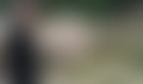 Willst du auch meinen Sekt ?