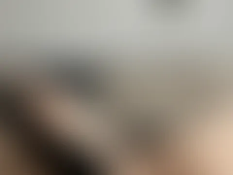Meine P***y komplett nackt mit Dildo 👀💦