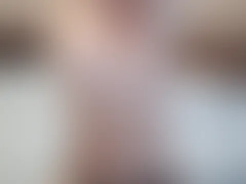 Schau dir das heiße kostenlose Preview an! 😈🔥 Nur ein kleiner Vorgeschmack auf das, was kommt… Alles in einem Take, ohne Unterbrechung — 8 Minuten purer Genuss.