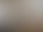 Während du das hier siehst, hänge ich irgendwo zwischen Kartons, Möbelteilen und Farbe fest 😅📦🛠️ Mein Tag ist voll Renovierungs-Chaos … aber genau da kommst du ins Spiel. Damit du mir meinen stres