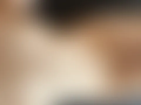 Würde es dir gefallen, wenn du ein Video bekommen würdest, in diesem ich mir dein Wixx-Video anschaue und währenddessen masturbiere bis zum Orgasmus ? 😍💦 Du siehst dann natürlich alles, wie ich dein