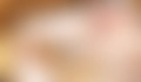 Für meine Fußfetischisten Fans ! Kerzenwachs auf meinem Fuß