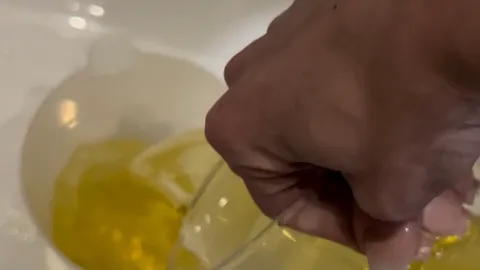 Golden shower over 500 ml