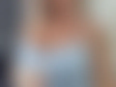 Guten Morgen 😉 Ich wünsche allen frohe Weihnachten 🎄. Ich mache mich jetzt fertig, um in den Tag zu starten.