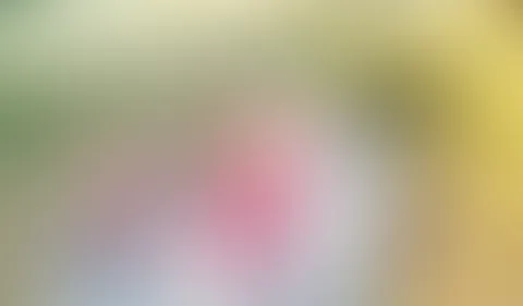 Sexy Sportclips! Wenn CAMELTOE zur Pflichtübung wird! Die M****i verschluckt die Leggins! Meine geilen Lippen pressen sich bei den sexy Sportübungen richtig heftig durch meine Dünne Leggins! Würdest