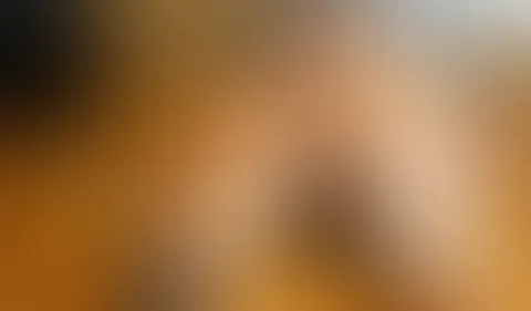 Mal wieder ein Custom Video das ich hier für einen Follower gemachte habe. LUST AUF SAHNE IM A***H??😜 Irgendwie ein geiles Gefühl… Zum Schluss hab ich mir noch den Dildo bis zum Anschlag in den Hals