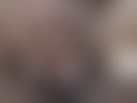 Die Teens sind aus dem Haus, die Bude gehört mir. Zeit, den Kopf freizubekommen und den Feed zu füttern. Zeig mir dein Support-Herz und lass uns in den Kommentaren quatschen! 🏡
