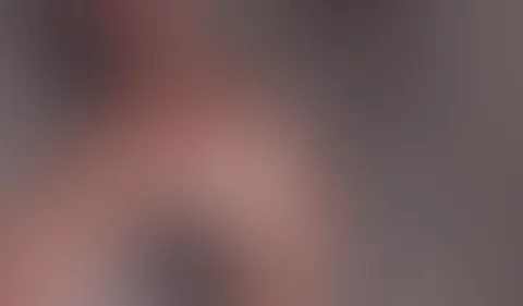 Kommst du mit mir unter die Dusche 🥵?