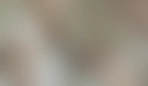 Dr Nova bei der Arschuntersuchung