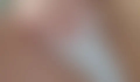 Lieblingsbeschäftigung 😈 an meiner P***y und meinem Kitzler rumspielen 🤤🔥 willst du mir behilflich sein? 😈💦