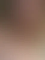Glaubst du, ich bin komplett nackt?