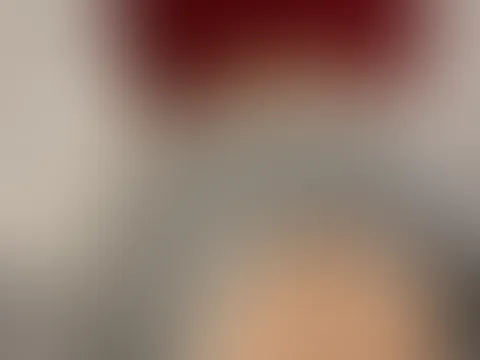 Na wer möchte mal reingreifen und meine geilen boobies rausholen 🥵