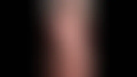 Jerk off on my tits
