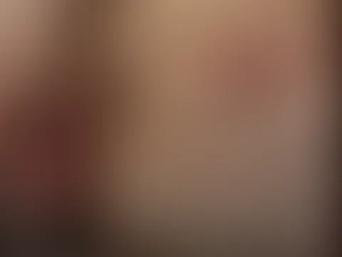 🔥heiße MILF besorgt es sich mit Dildo🔥