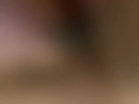 Schau wie ich mir was in meine nasse P***y stecke 💦👅