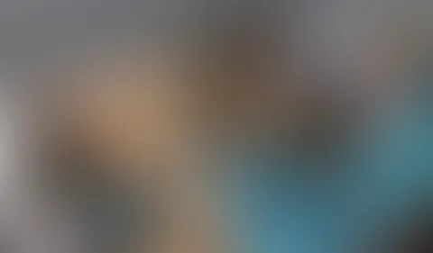 Die Party-Schlampen – F**k uns durch! Wir hatten uns gerade fertig gemacht um auf eine heiße Swinger-Party zu gehen. Wir waren echt schon total geil und die Vorfreude lief uns fast die Beine herunter