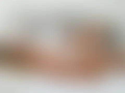 Mit einer ganz neuen Bilderserie möchte Vivien euch zu Weihnachten beglücken! Eine ganz besondere Bilderserie die so sanft und zärtlich ist und ihre neuen Dessous mehr sehen lassen als ihr lieb ist. I
