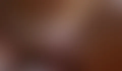 Ich reite seinen geilen S*****z und squirte Ihm dann auf den Bauch 🔥💦