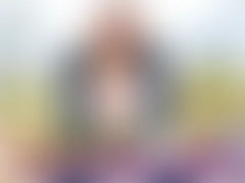 So macht es die Dorfschlampe - Nuttig, ehrenlos und jeder darf mal drüber rutschen !