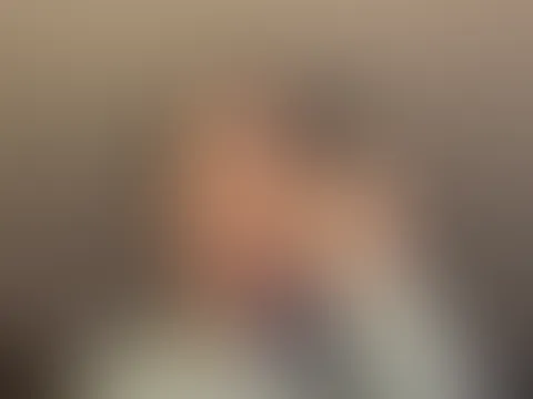 Im Bad ausgezogen