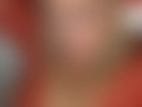 Heyhey! Ich bin Aurelie und neu hier! Ich wünsche Euch frohe Weihnachten🎄🎅🎁 und freue mich auf eine geile Zeit! 💋