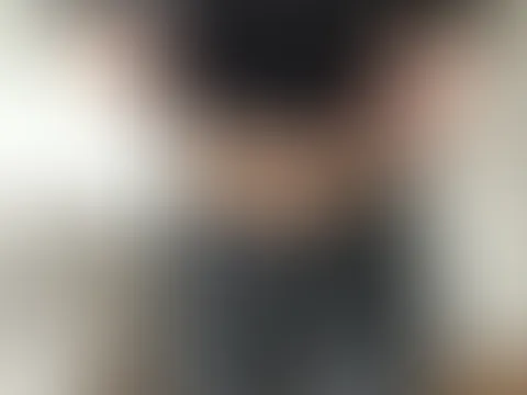 Die restlichen Sachen darfst du mir ausziehenđ