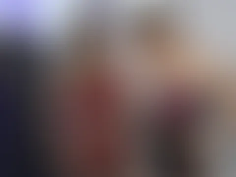 Zwei Lesben zerstören sich die  feuchte F***e gegenseitig!