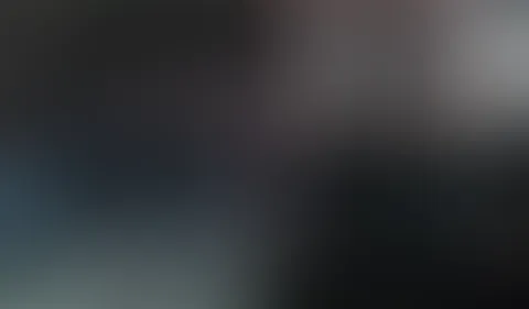 Car blowjob and swallow