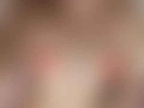 F****r mich bis zum ORGASMUS und rede dabei.. hoffe es gefällt dir wie ich meine geile kleine Teeniep***y reibe😈