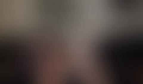 Teeny verführt mich beim zocken